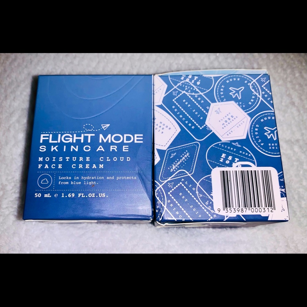 🔥 2 Flight Mode Moisture Cloud Face Creams!